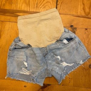 Maternity shorts